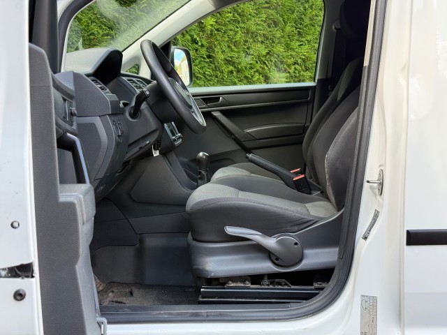 VOLKSWAGEN CADDY 2.0 TDI Airco / Cruise / Apple CarPlay / Parkeersensoren / Sidebars, VDW Cars, Enschede