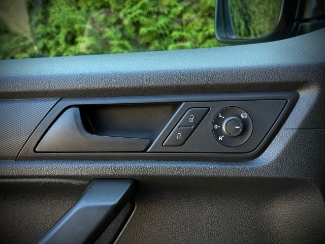 VOLKSWAGEN CADDY 2.0 TDI L1H1 Airco / Apple CarPlay / Navi / Bluetooth, VDW Cars, Enschede