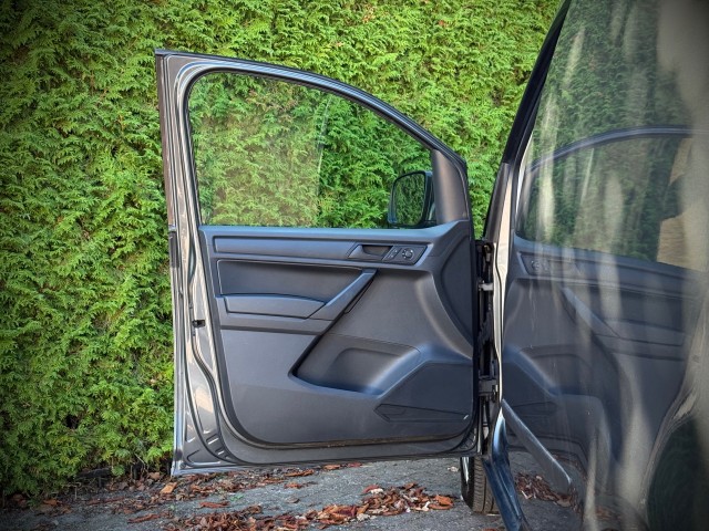 VOLKSWAGEN CADDY 2.0 TDI L1H1 Airco / Apple CarPlay / Navi / Bluetooth, VDW Cars, Enschede