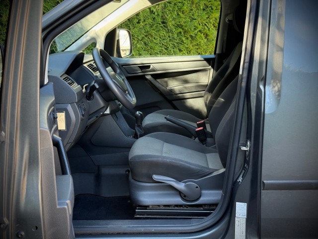 VOLKSWAGEN CADDY 2.0 TDI L1H1 Airco / Apple CarPlay / Navi / Bluetooth, VDW Cars, Enschede
