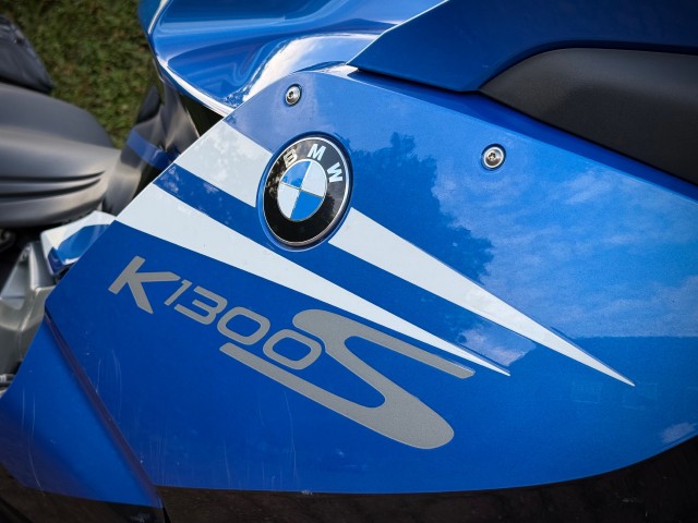 BMW K1300S  Akrapovič / 176PK / Handvatverwarming / ABS / Garmin Navi, VDW Cars, Enschede