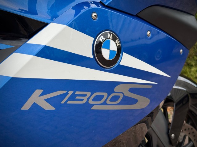 BMW K1300S  Akrapovič / 176PK / Handvatverwarming / ABS / Garmin Navi, VDW Cars, Enschede