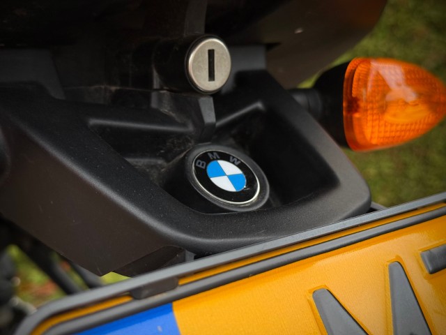 BMW K1300S  Akrapovič / 176PK / Handvatverwarming / ABS / Garmin Navi, VDW Cars, Enschede